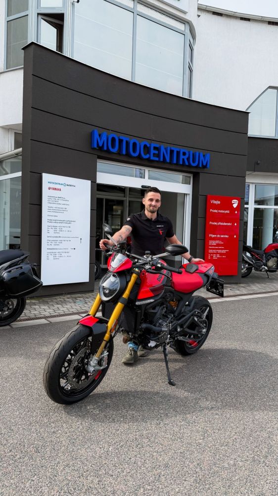 Asistent prodeje a servisu CF MOTO