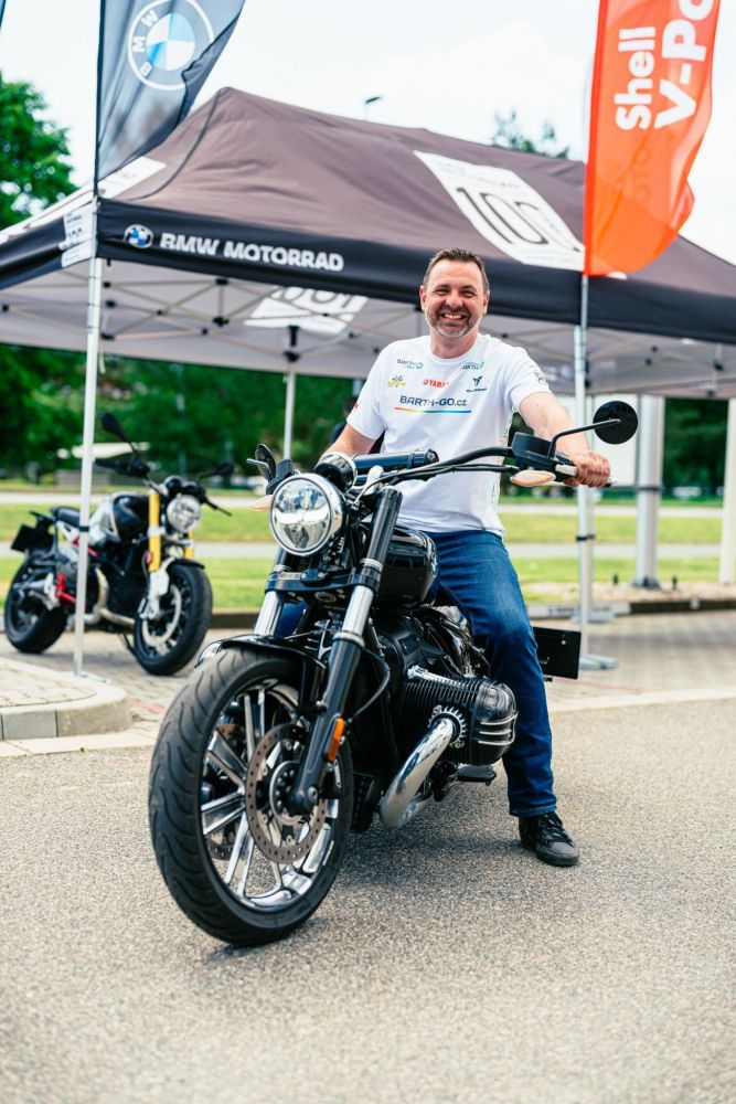 Prodejce motocyklů BMW