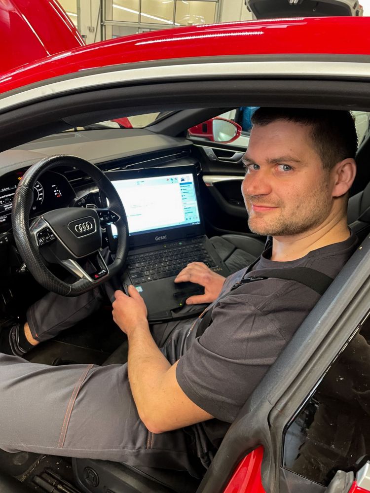 Autoelektrikář - vhodné i pro absolventy